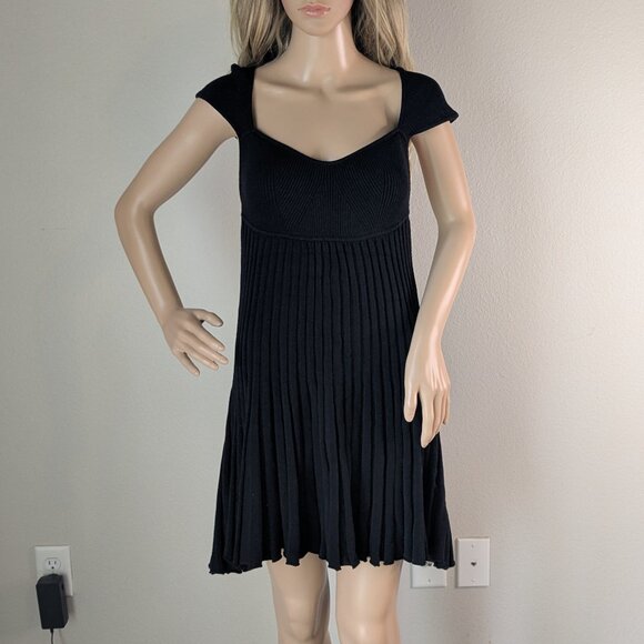 Free People Cherie Mini Dress Size Large A-Line Black Open-Back Pleated NWT - Picture 3 of 16